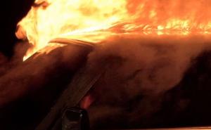 Gorio automobil u Mostaru