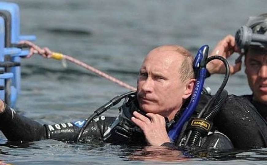 Putin se kasno budi, jede obilato i pliva satima