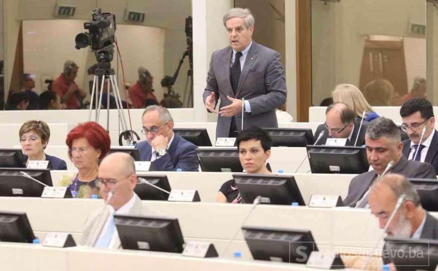 Sjednica Parlamenta BiH: Upitno usvajanje Izvještaja o radu Vijeća ministara