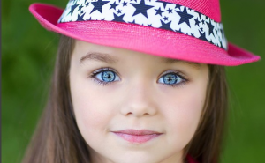 Hipnotizirajuća serija fotografija najljepše djevojčice na svijetu