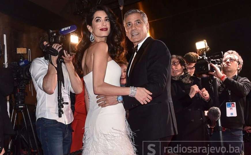 Prve fotografije s blizancima: Amal i George Clooney stigli u Italiju s djecom