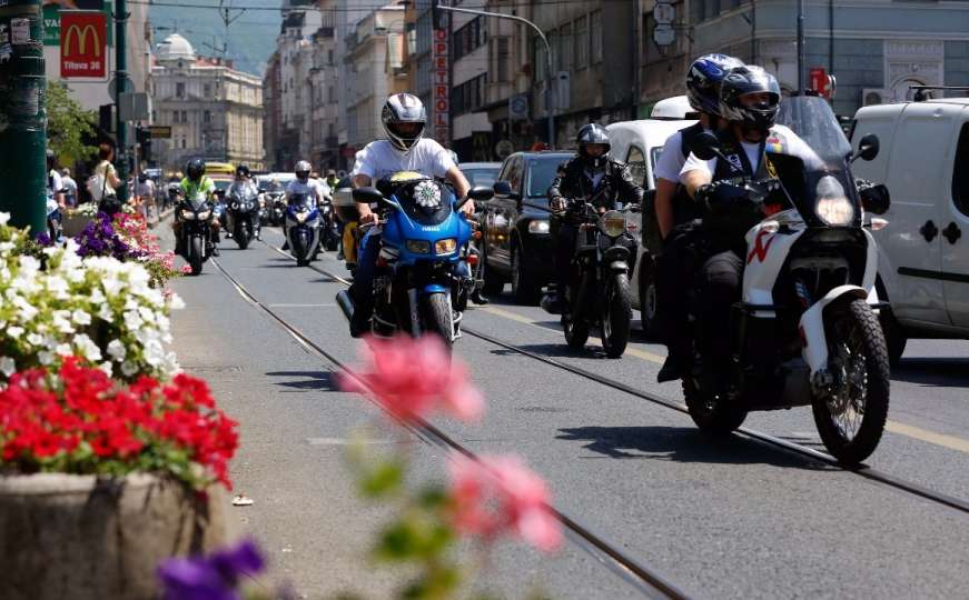 Više od 400 motorista iz BiH, regije i Europe na putu prema Potočarima 
