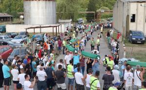 Iz Fabrike akumulatora izneseni tabuti sa žrtvama