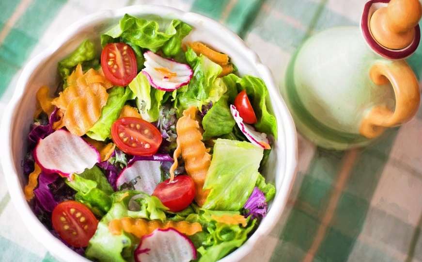 Četiri razloga zašto biste češće trebali jesti salatu