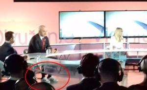 Edi Rama ponovo privlači pažnju stylingom: I u Trstu u patikama