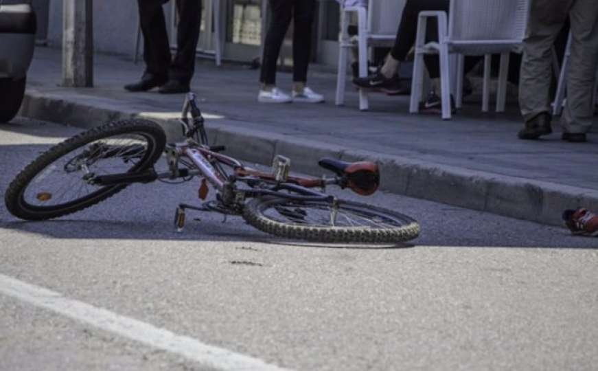 Sudar u Laktašima: Teško povrijeđen 12-godišnji biciklista