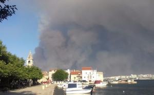 Vatrogasci i dalje na terenu: Split odbranjen, ali ostatak Dalmacije u plamenu