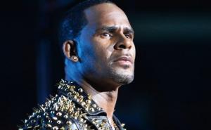 Buzzfeed: R. Kelly vodi zlostavljački kult, žene drži zarobljene