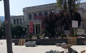 Počelo ozelenjavanje trga ispred Pozorišnog trga Susan Sontag