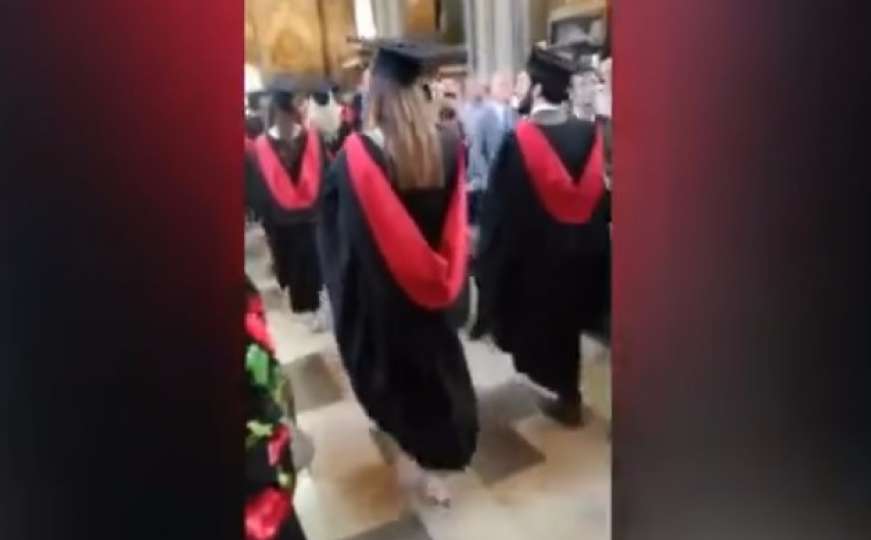 Kad tata pogriješi: Snimao pogrešnu djevojku na dodjeli diploma svoje kćerke