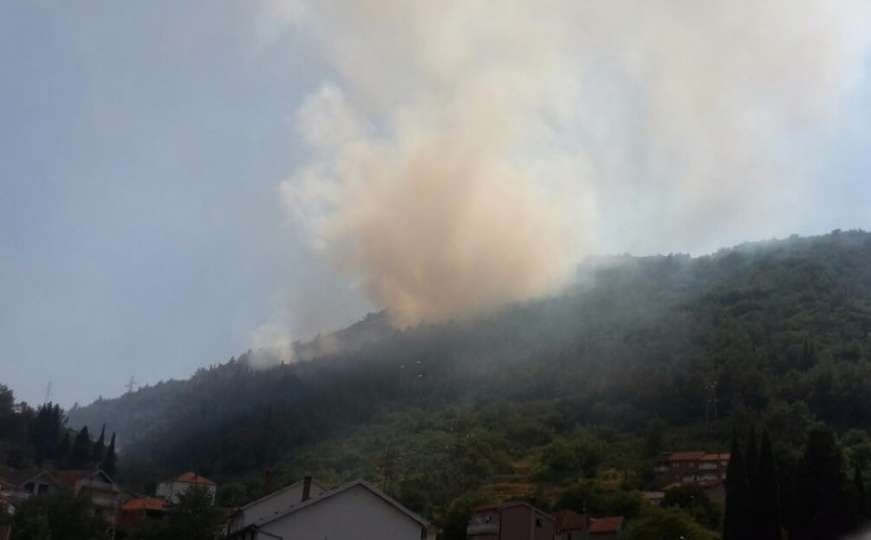 Ponovo se aktivirao požar iznad Mostara, gori Brkanovo brdo