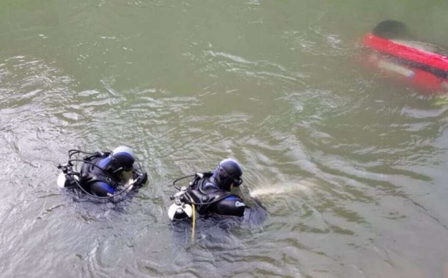 U Drinskom jezeru pronađeno žensko tijelo