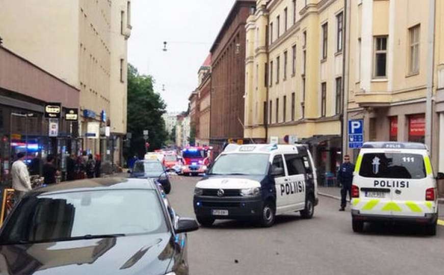 Muškarac u Helsinkiju vozilom uletio među pješake, jedna osoba poginula