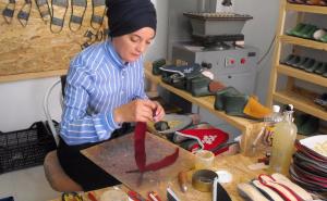 Bračni par Talić: Izrađuju bosanske papuče koje svi rado kupuju