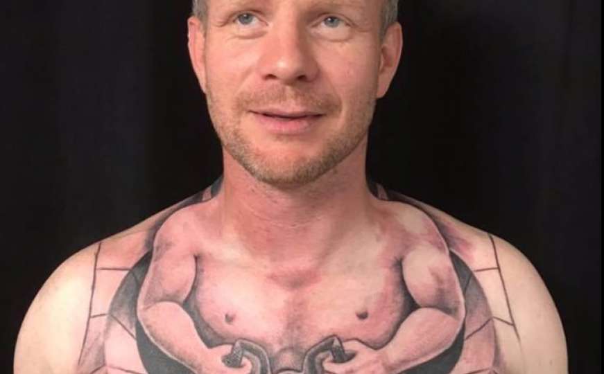 Kamiondžija postao hit na internetu zbog nevjerovatne tetovaže