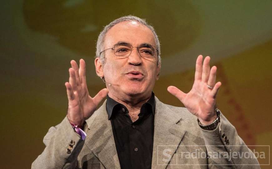 Kasparov: Vještačka inteligencija nije prijetnja čovječanstvu