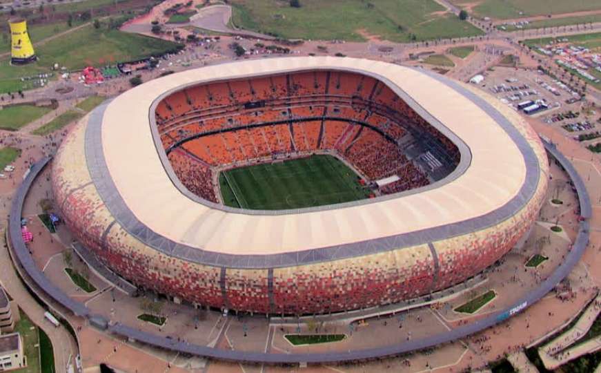 Srušio se najveći stadion u Južnoj Africi: Najmanje dvije osobe poginule