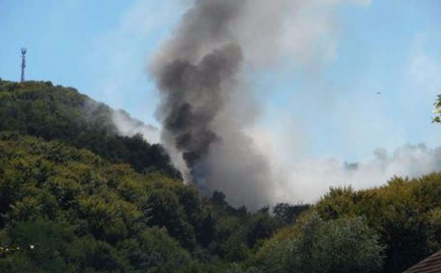Vanredno stanje u dijelovima Bratunca zbog požara na deponiji