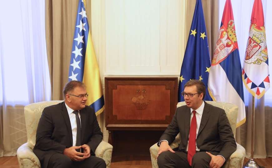 Sastali se Vučić i Ivanić: Ujedinjenje lidera Srba u regiji je izuzetno važno