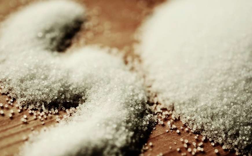 Dvije kašike soli dnevno oštećuju vaše srce 