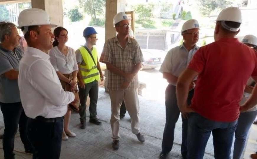 Kasni realizacija projekata koje u Srebrenici finansira Vlada Srbije