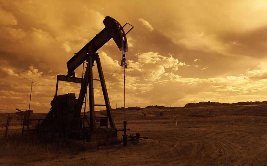 Cijene nafte prošle sedmice blago pale zbog rasta proizvodnje