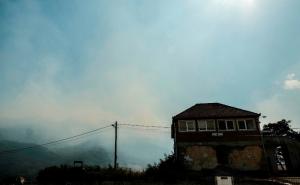 Vatra sa Dinare prijeti kućama u selu Odžak kod Livna, mještani strahuju od noći