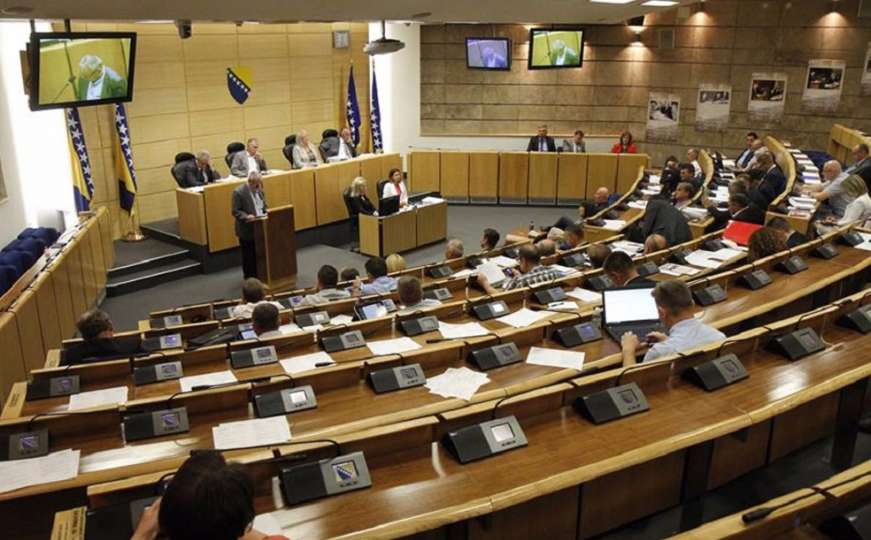 Političari iz BiH prijavljuju lažni smještaj za dodatnu zaradu