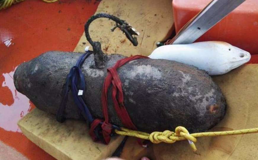 Solak: Aviobomba teška 250 kilograma izvađena iz Save
