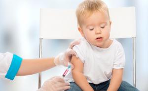 U Srbiji izrečene prve kazne za roditelje koji nisu vakcinisali djecu