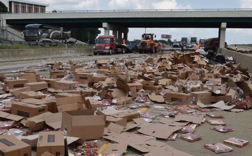 Arkansas: Nakon udara kamiona ispale hiljade smrznutih pizza