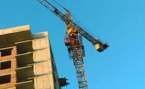 Spašen radnik kojem je na kranu visine 50 metara pozlilo