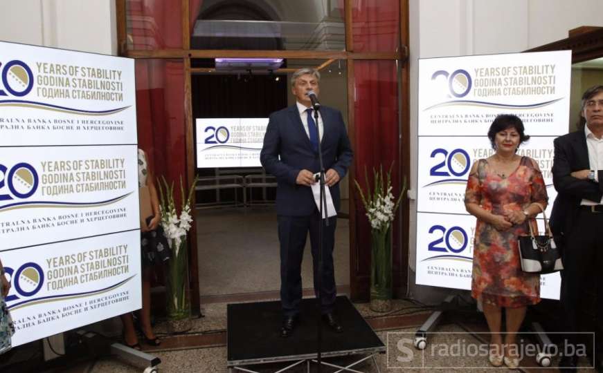 Dvadeset godina Centralne banke: Na izložbi predstavljen jubilarni srebrenjak