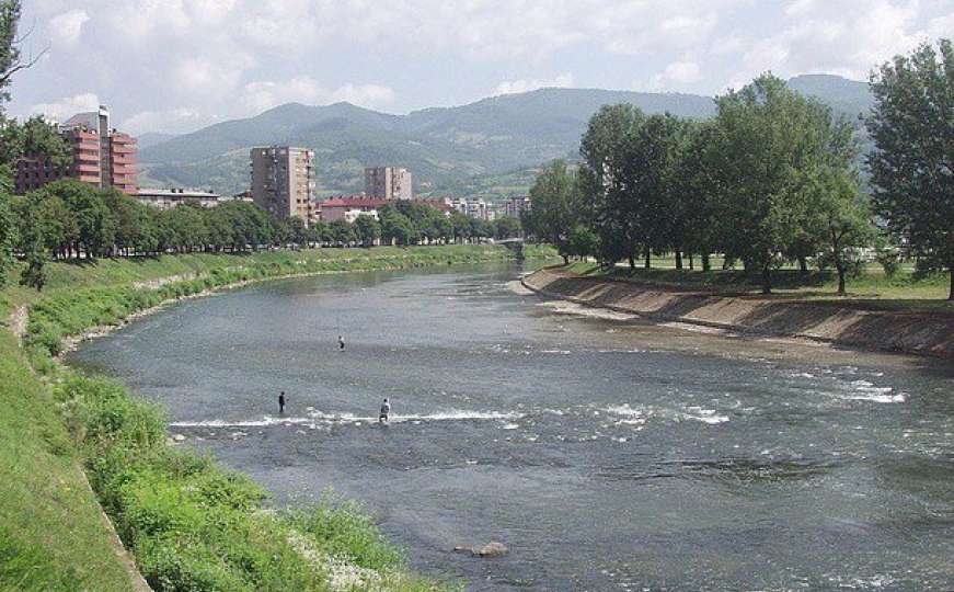Iz rijeke Bosne izvučeno beživotno tijelo muškarca