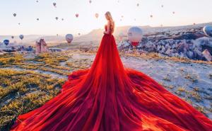 Djevojke fotografirane širom svijeta u najljepšim kreacijama