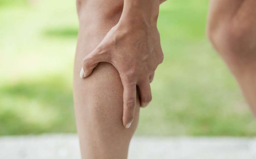Pet znakova koji ukazuju da imate problema sa nogama