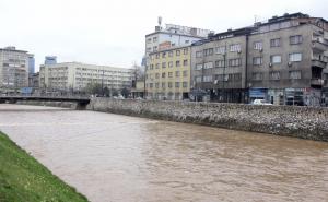 Tokom dana smanjenje oblačnosti, predvečer razvedravanje