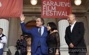 Slavni oskarovac Oliver Stone prošetao sarajevskim crvenim tepihom 