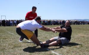 U Nevesinju snage odmjerava 12 muškaraca teških 1.500 kg