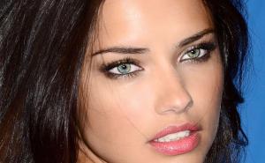 Zaljubljena Adriana Lima: Moj osmijeh je najsretniji kad sam s tobom