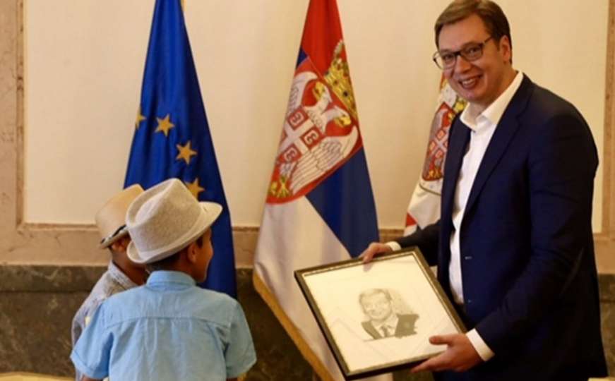 Vučić ponudio državljanstvo porodici dječaka iz Afganistana