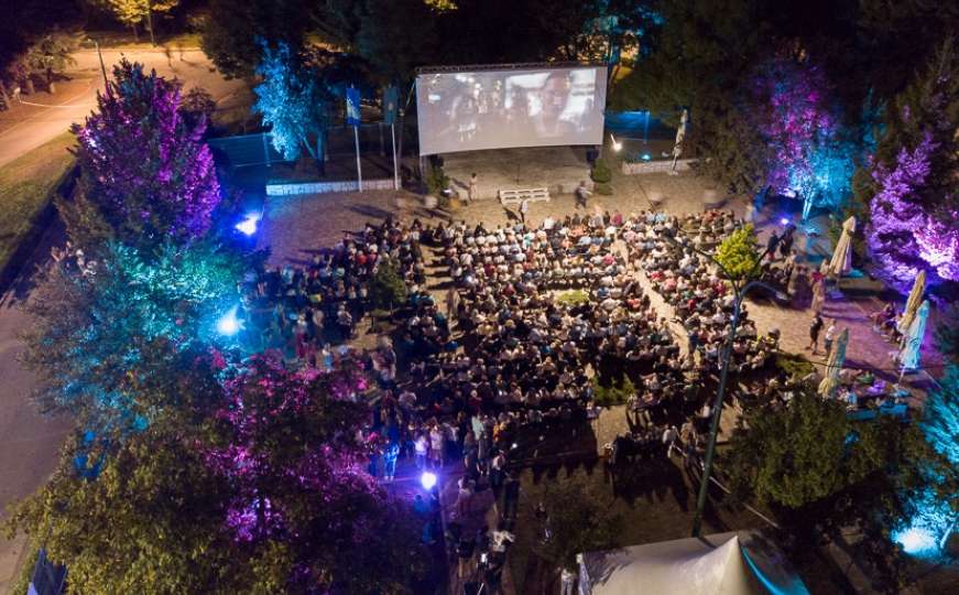 Više od 500 gledalaca u Centru Safet Zajko ovacijama ispratilo film "Žaba"