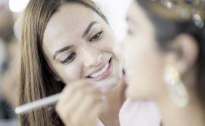 Kako testirati šminku u parfimeriji 