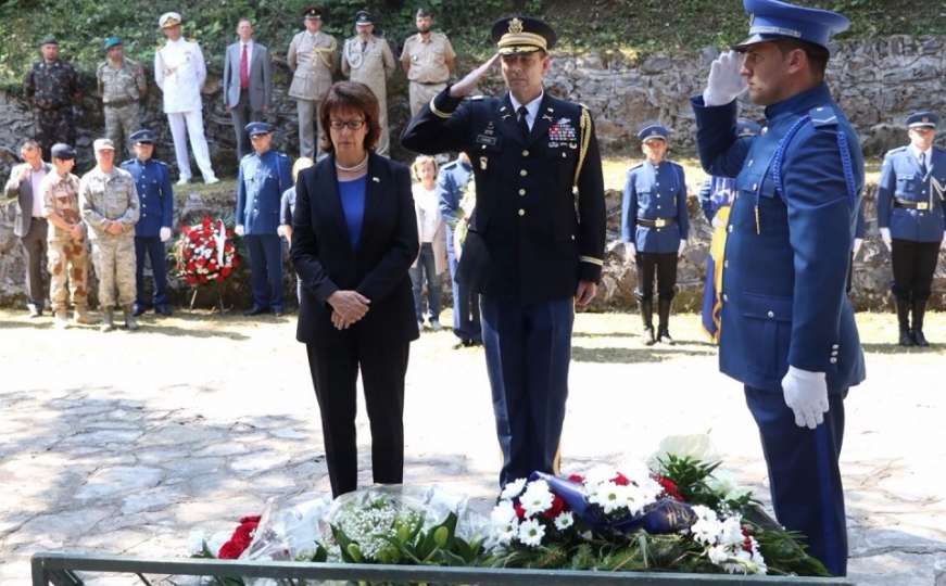 Stradali na Igmanu: Godišnjice pogibije američkih diplomata i francuskog vojnika