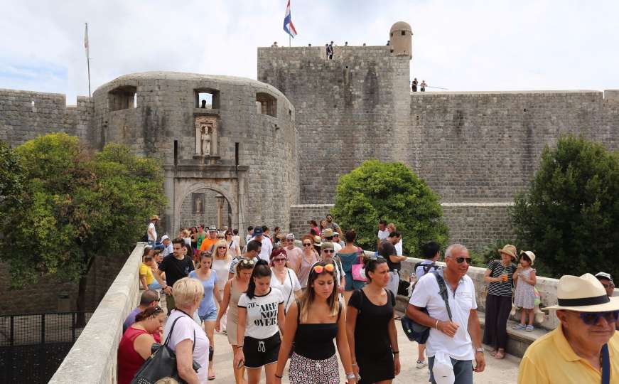 Dubrovnik je postao toliko popularan da tjera turiste od sebe