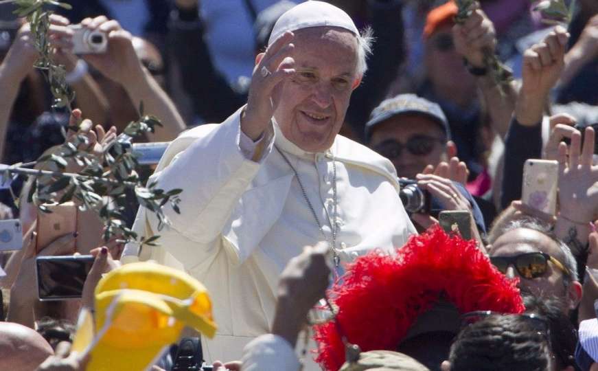 Sigurnost u Vatikanu na visokom nivou, teroristi prijete papi Franji