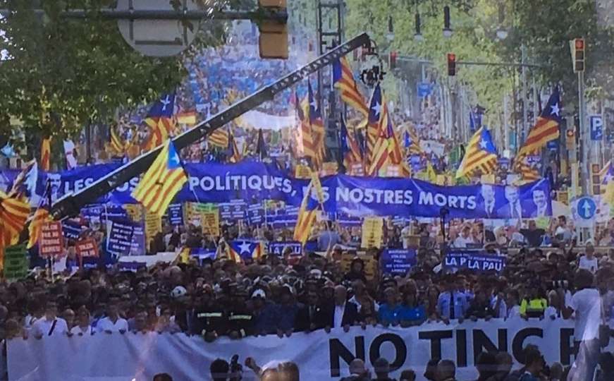 Ne plašim se: Marš mira preplavio ulice Barcelone