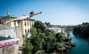 Red Bull Cliff Diving sve bliži, takmičari preko Đavoljih vrata stižu u Mostar
