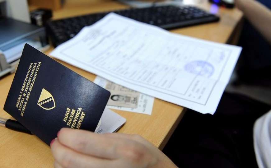 S ukradenim pasošom pokušao otići iz Tuzle u Stockholm