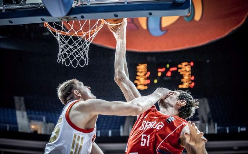 Rusija u uzbudljivoj završnici savladala Srbiju u drugom kolu Eurobasketa